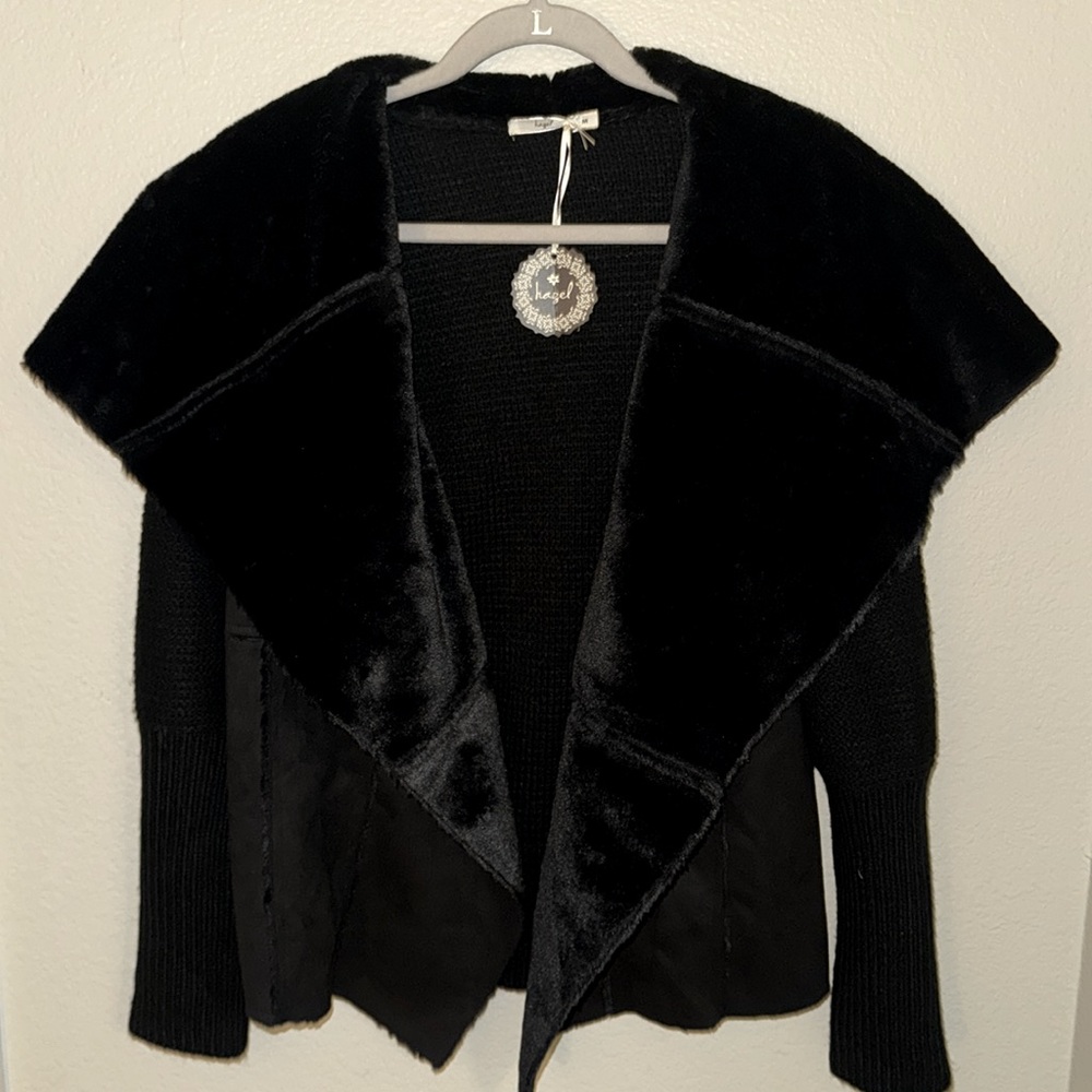 Black Faux Fur & Knit Fabric Waterfall Sweater/Cardigan - NWT - Size: M